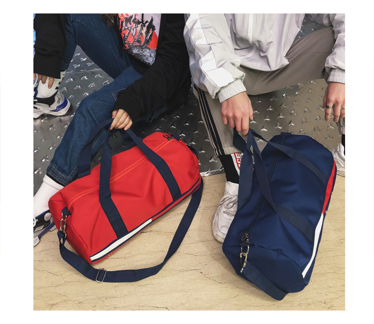 Shoe Position Messenger Luggage Bag Image 5