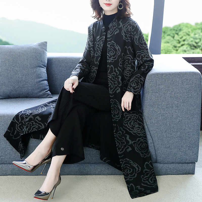 new pattern Large Women's wear Original literature Retro have more cash than can be accounted for printing temperament Windbreaker coat Overknee Ethnic style