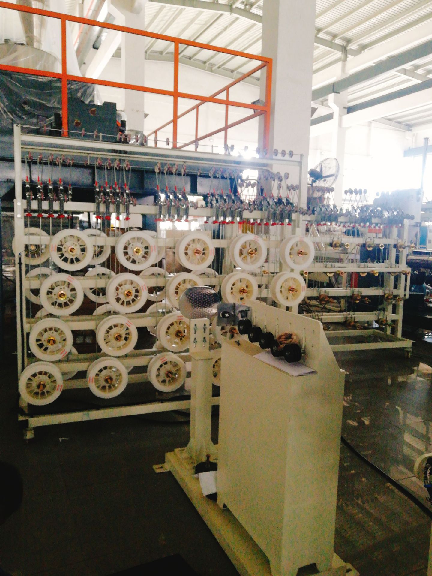 [塑料挤出机]供应电线电缆机器 线缆包覆押出机