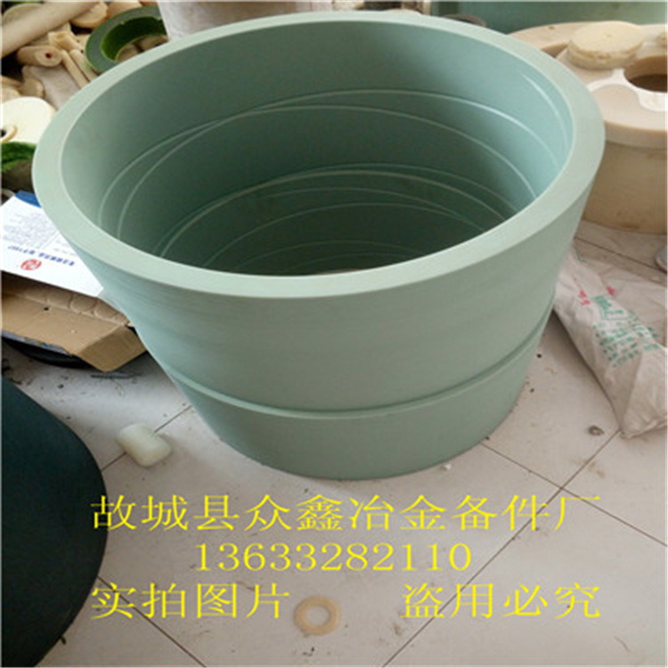 厂价直销耐磨尼龙齿轮，含油尼龙滑轮、合金耐磨尼龙轴套。