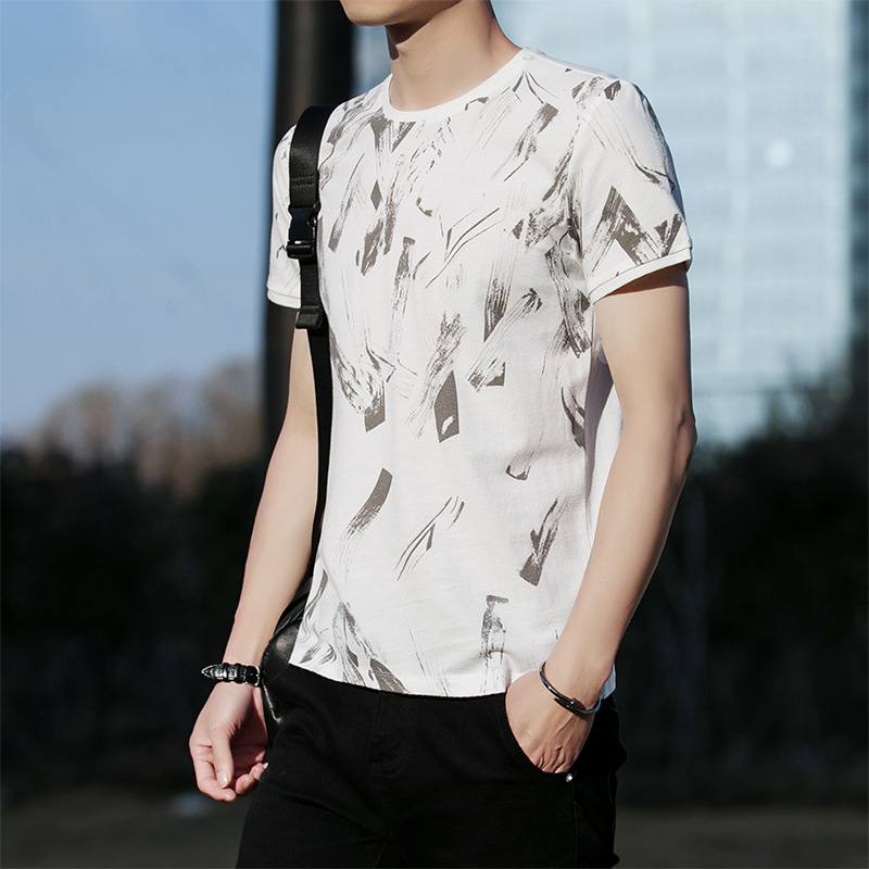 2019年夏季新款男士休闲T恤青少年时尚舒适百搭韩版潮流短袖男