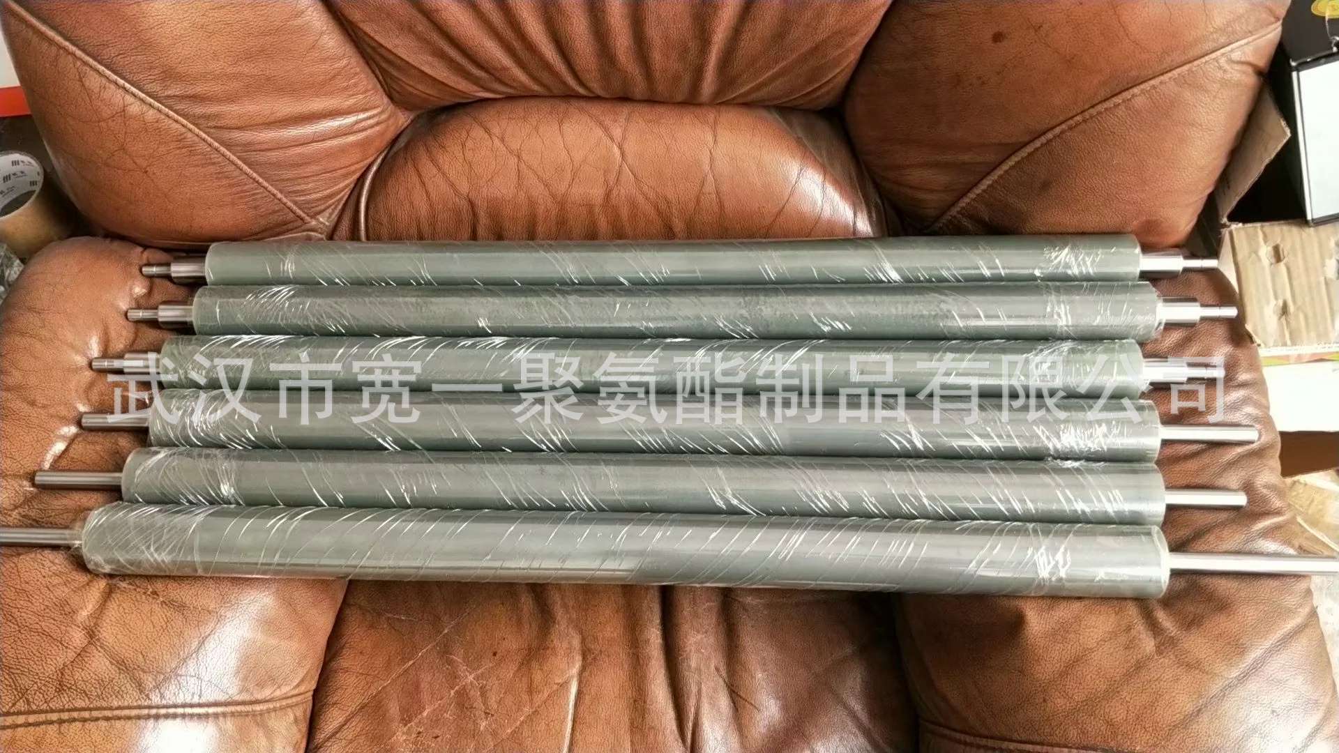 供应湖北咸宁输送胶辊包胶加工，聚氨酯包胶加工