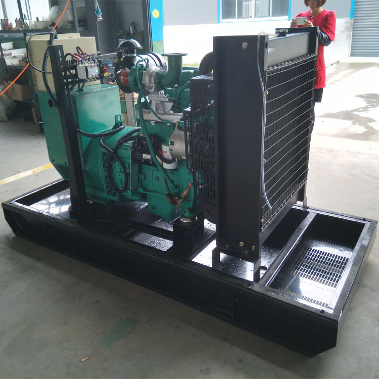 康明斯75kw發(fā)電機(jī)1