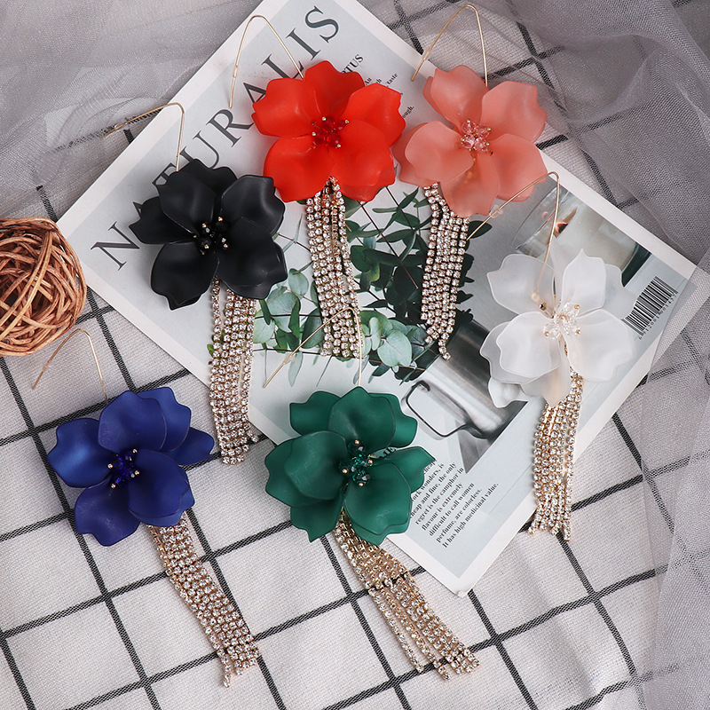 53055 European And American Ins Exaggerated Earrings Pop Floral Acrylic Long Flower Tassel Earrings Ear Hook Earrings display picture 14