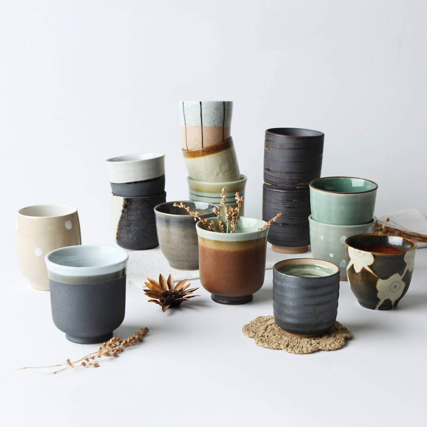 Taza de cerámica retro simple creativa LOGO personalizado sopa traga pareja taza de agua Taza de cerámica pintada a mano suministro directo de fábrica al por mayor