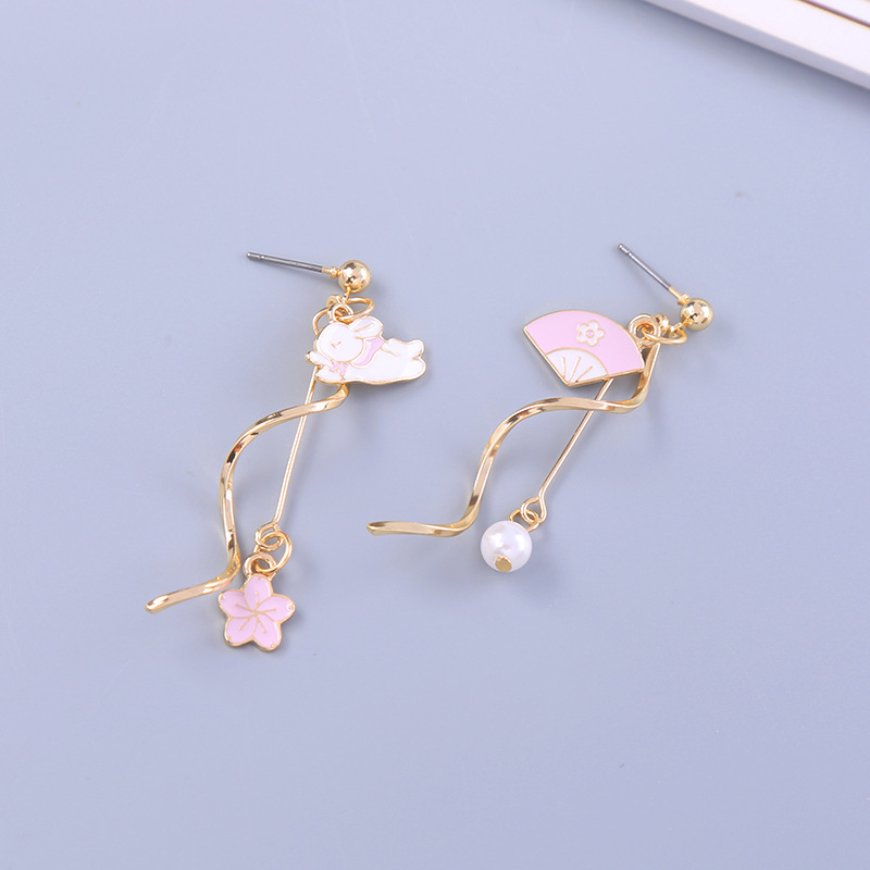 Korean Fan Hair Ball Earrings Cute Bunny Drip Oil Earrings Women's New Pearl Earrings display picture 4