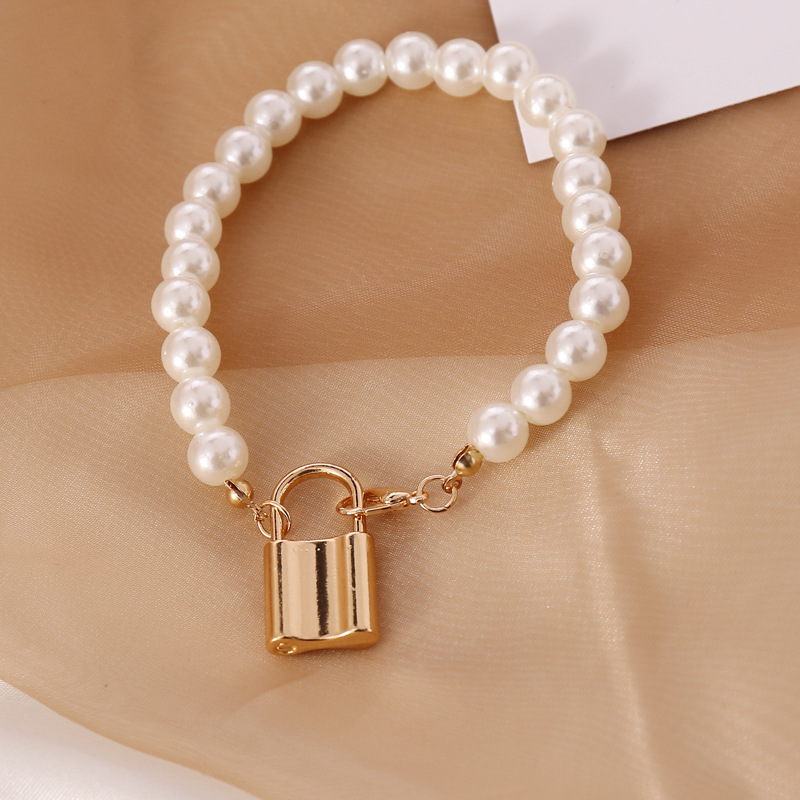 Fashion pearl lock necklace bracelet set