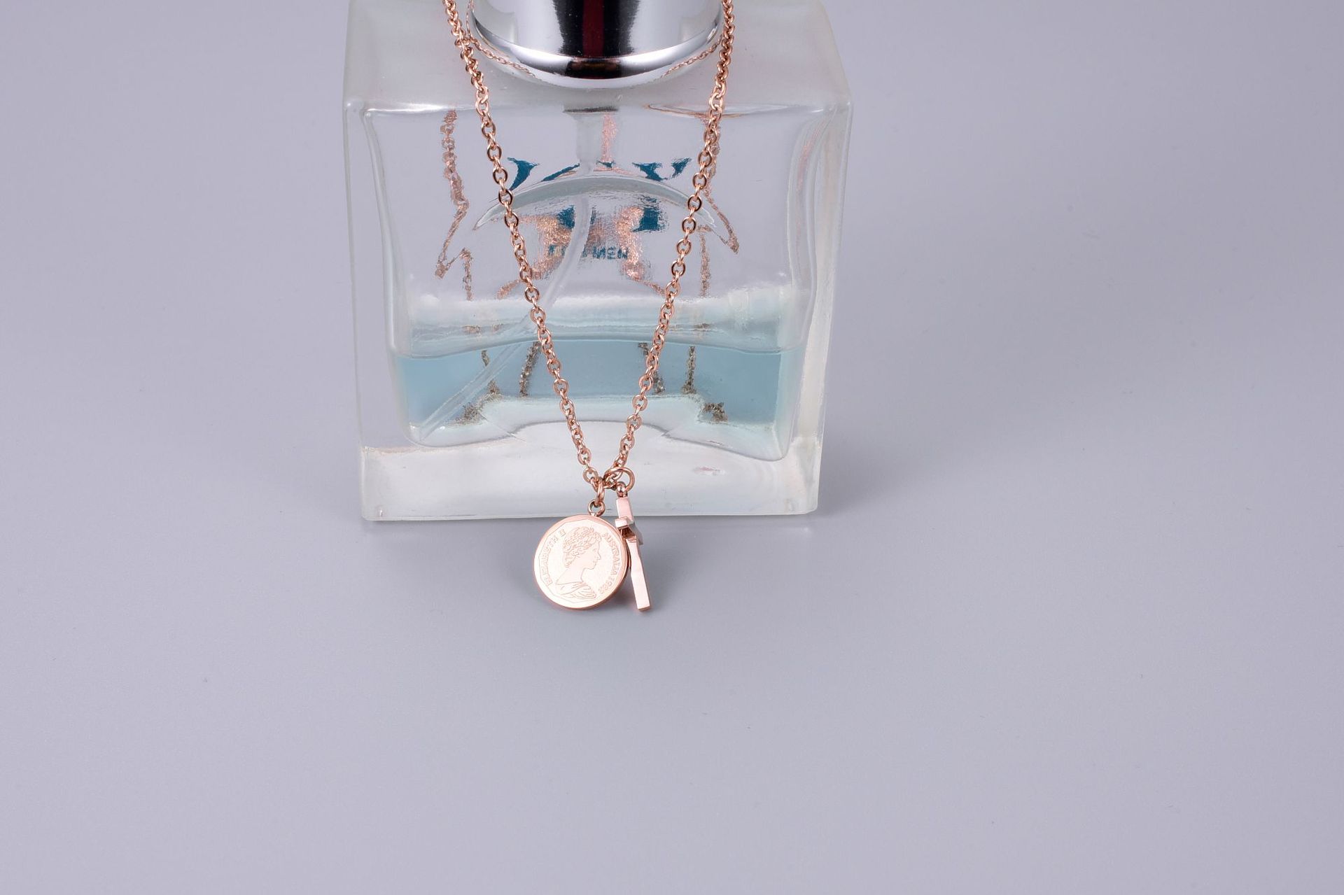 Cross Mini Coin Retro Coin European And American Trendy Frosty Clavicle Chain display picture 6