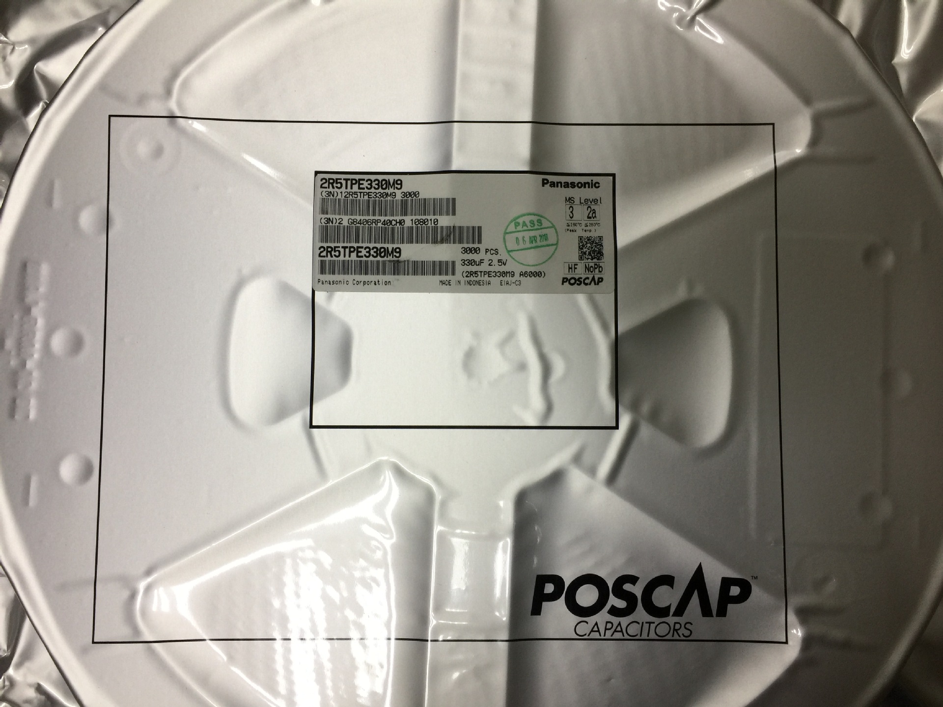 供应Panasonic固态钽电容2R5TPE330M9