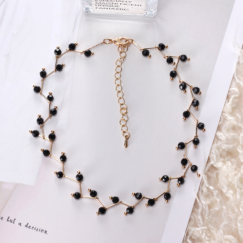 Pearl Clavicle Chain Women's Neck Strap Simple Short Necklace display picture 1