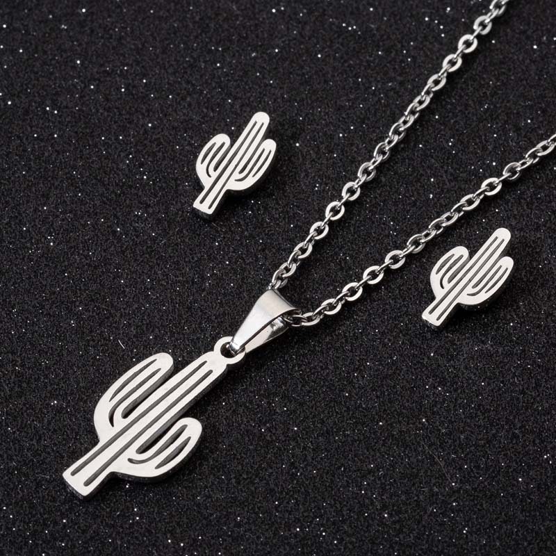 Stainless Steel Fashion Plating Cactus Pendant Necklace display picture 3