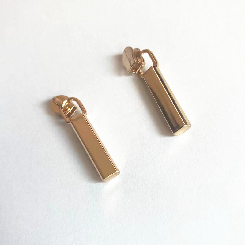 3#拉头圆柱拉牌 出厂直供五金尼龙 拉链头棍子长条锌合金材质