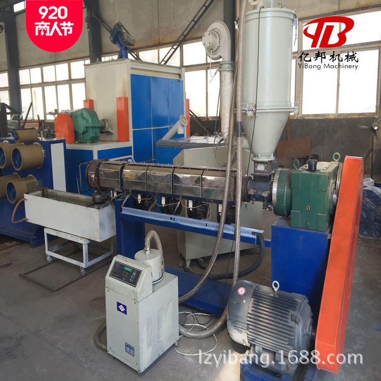 SJLPET聚脂圆丝拉丝设备塑料矿泉水瓶片料挤出拔丝机组