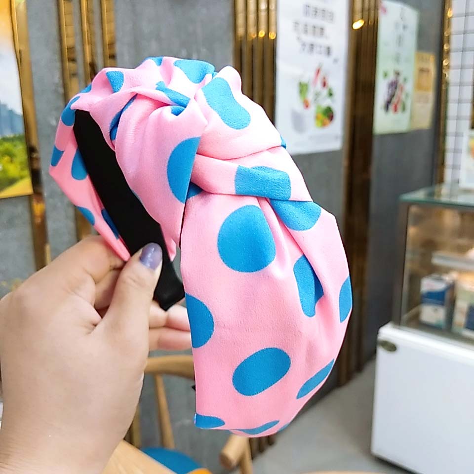 Das Neue Breit Krempige Polka Dot Geknotete Stirnband Retro Candy Color Haarschmuck Koreanische Version Des All-match-gesichts Wasch Kopfband Frauen display picture 7