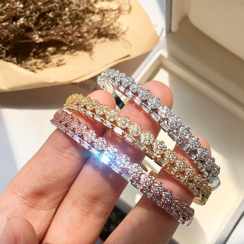 Ontwerper geïnspireerde luxe diamanten bloemarmbanden voor dames mode-sieraden accessoires bedelarmbanden geschenken bruiloftsfeestdecoraties_voghion.com
