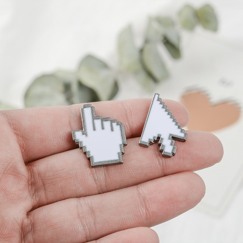 Fashionable creative cute brooch
