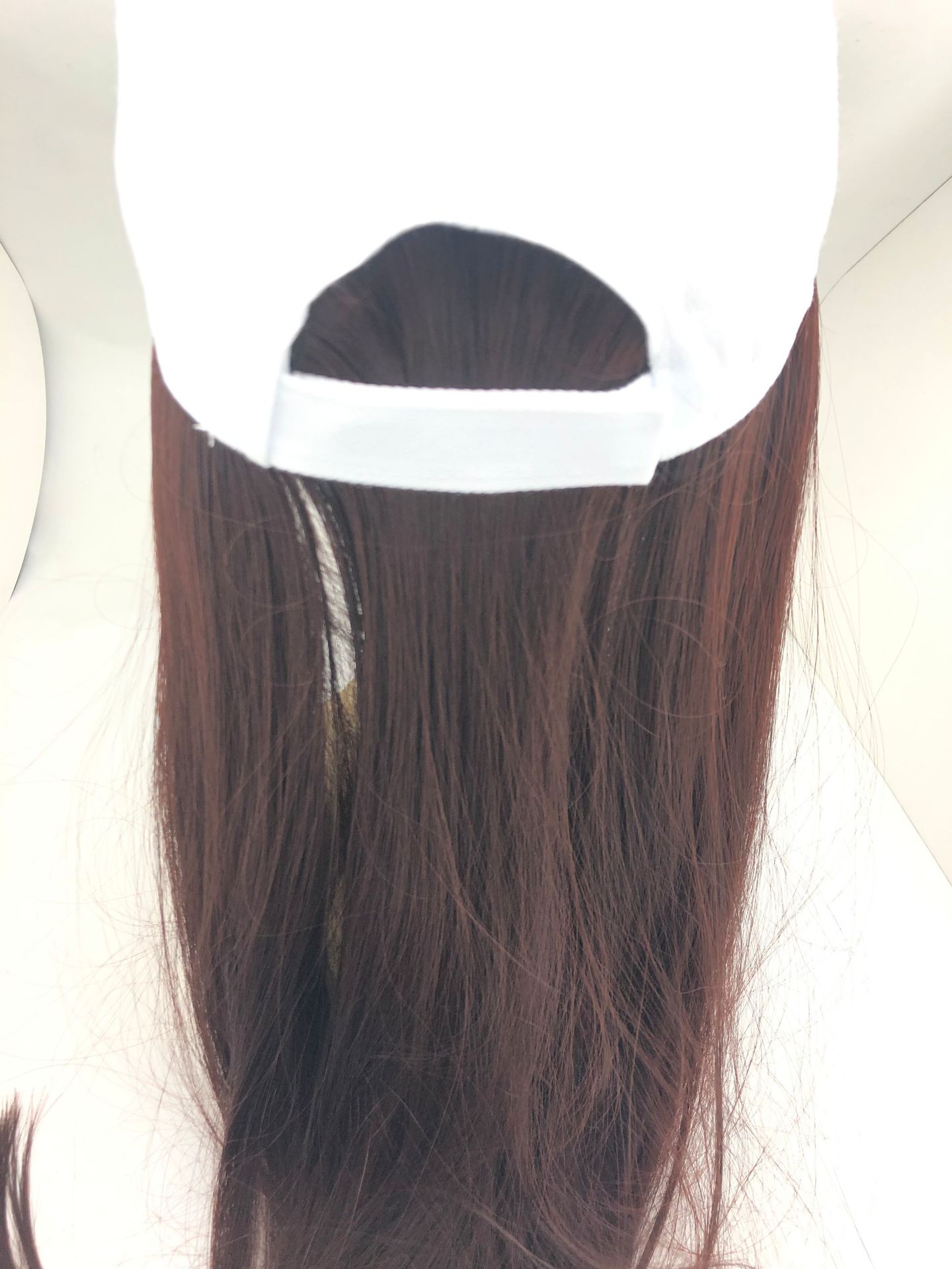 Fabricante venta directa de perucas sombrero perucas de cabello largo sombrero de lengua de pato fibra química seda de alta temperatura varios estilos de color