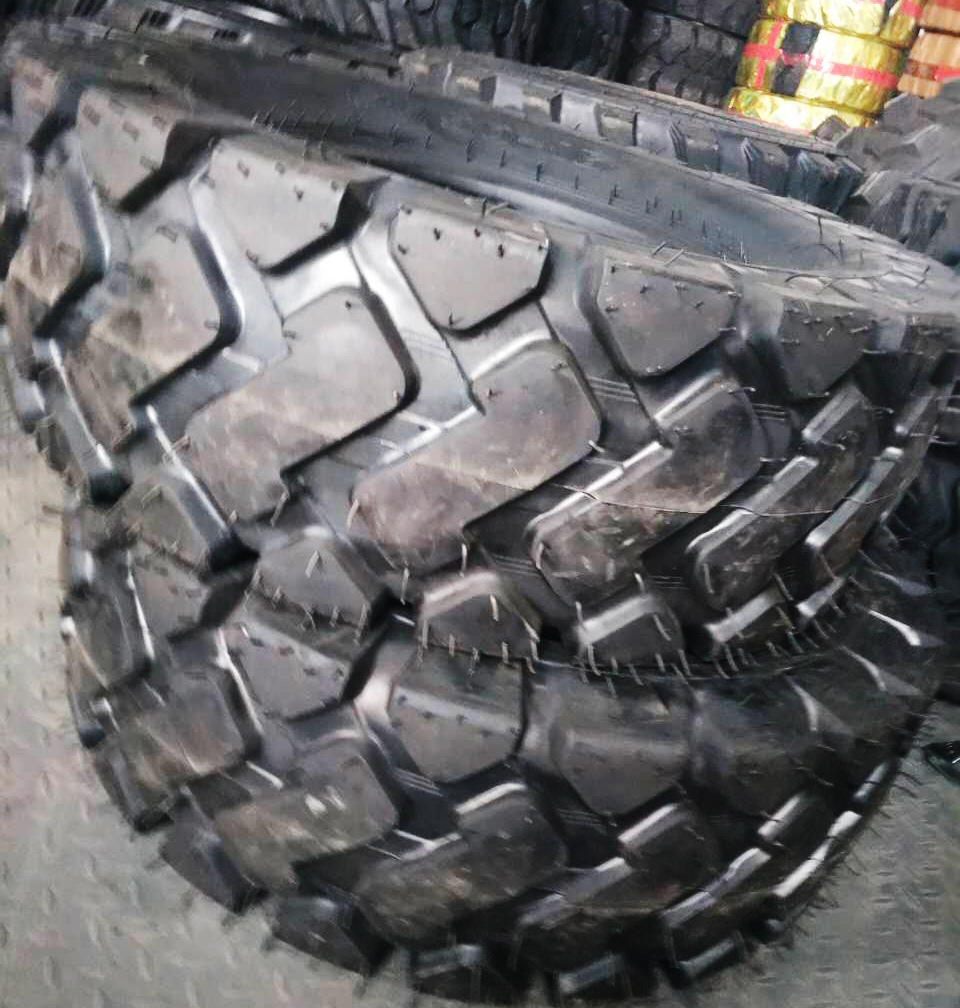 供应 14/90-16 小型装载机 工程轮胎 L-3/E-3花纹 耐磨