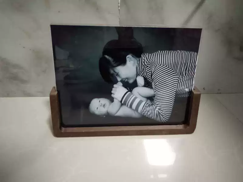 Акриловая современная минималистичная фоторамка из натурального дерева