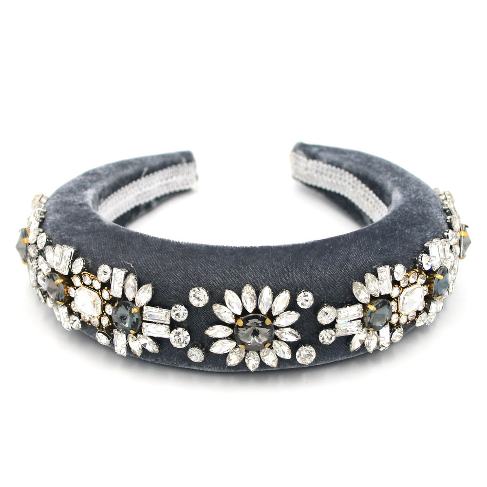 New Sponge Hairband Multi-color Rhinestones Sun Flower Wild Hairband Prom Show Catwalk Hairband Nihaojewelry Wholesale display picture 8