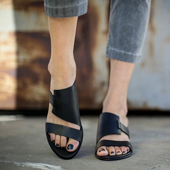 2021 трансграничная Внешняя торговля Amazon желает европейской и американской пляжной обуви на плоской подошве мужские сандалии Внешняя торговля Большие размеры в наличии