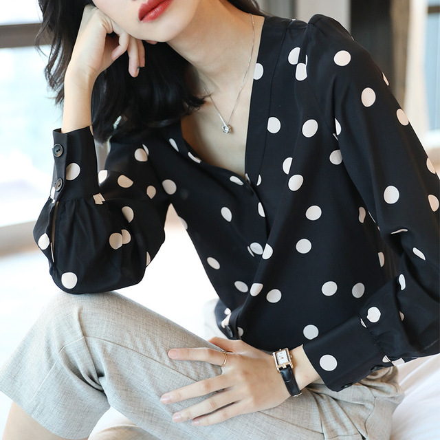 Silk Polka Dot Shirt women’s spring long sleeve V-neck shirt loose and versatile mulberry silk top