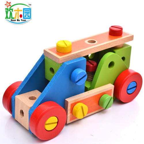 Wooden 70 nut combination multi-functional children's knocking and disassembly screw educational and ever-changing creative building block toy