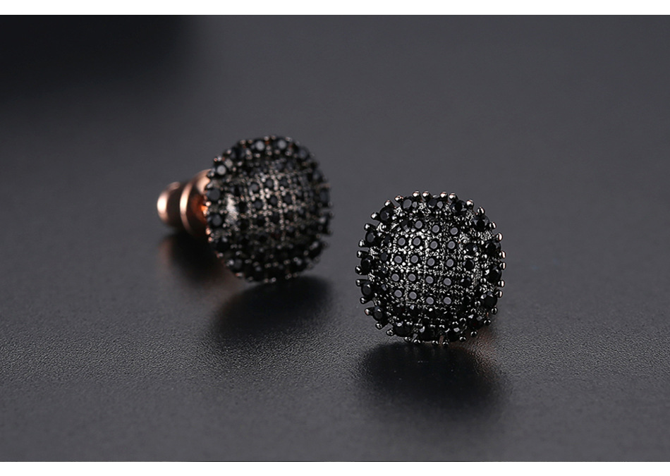 Fashion Stud Earrings Simple Pavé Zircon Round Earrings Wholesale display picture 4