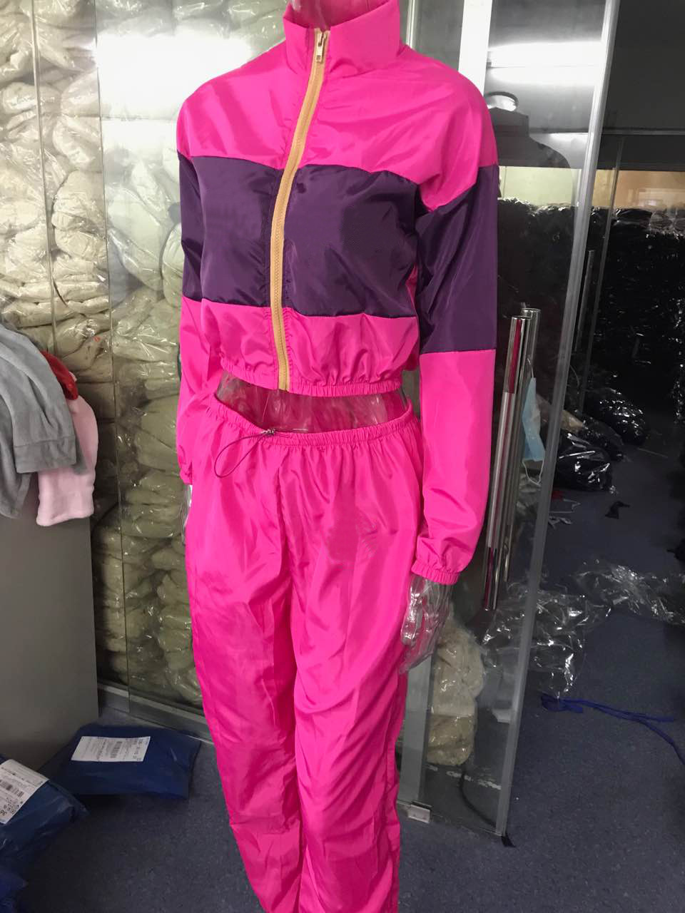 Costume femme en Tissu coupe-vent - Ref 3334881 Image 21