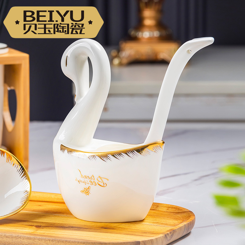 Bei Yu 꿀벌 Jingdezhen 세라믹 스푼 홀더 젓가락 홀더 젓가락 상자 주방 용품 창조적 인 젓가락 케이지 도매
