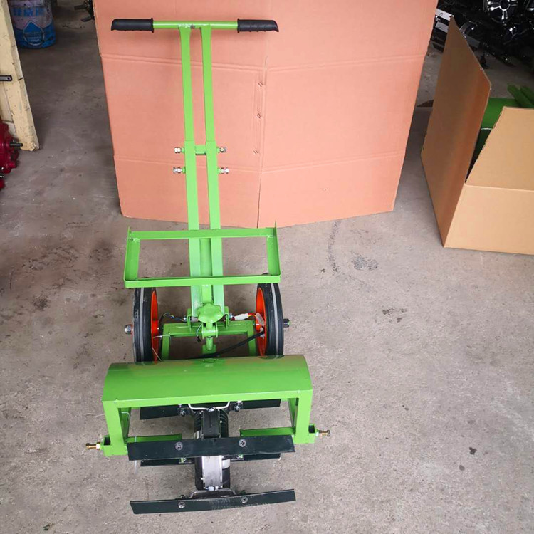 手推电动除草机