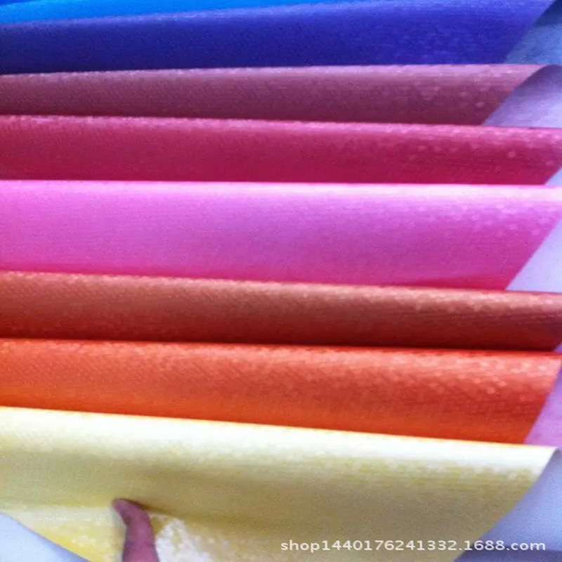 皮革厂厂家现货直销PVC人造革酒店皮具面料箱包手提袋蜂窝纹皮革