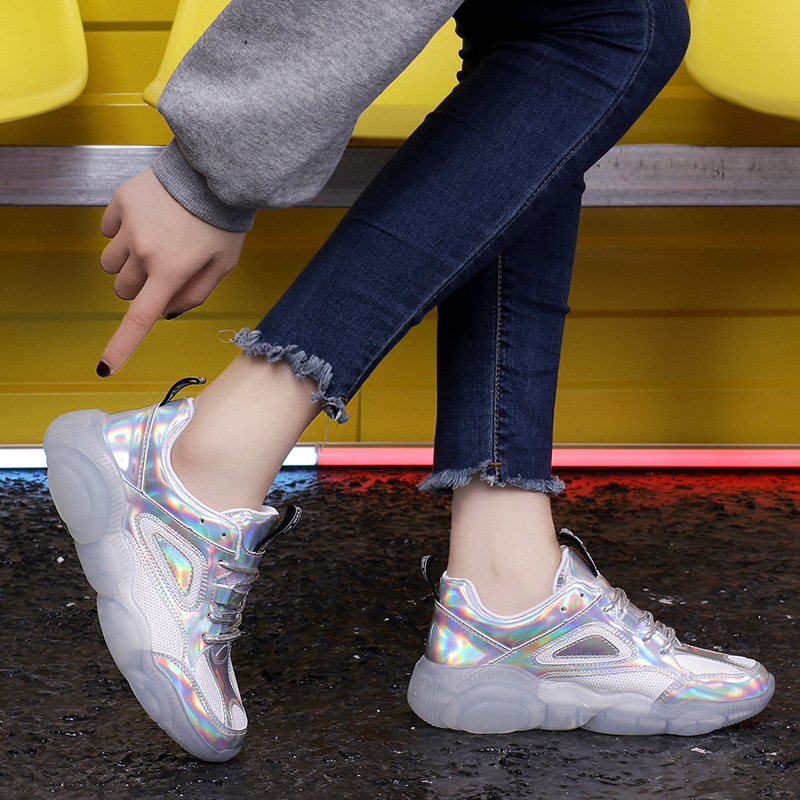 gym shoes leisure time student Korean Edition White shoes 2019 Spring Single shoes Versatile Little Bear Diddy On behalf of