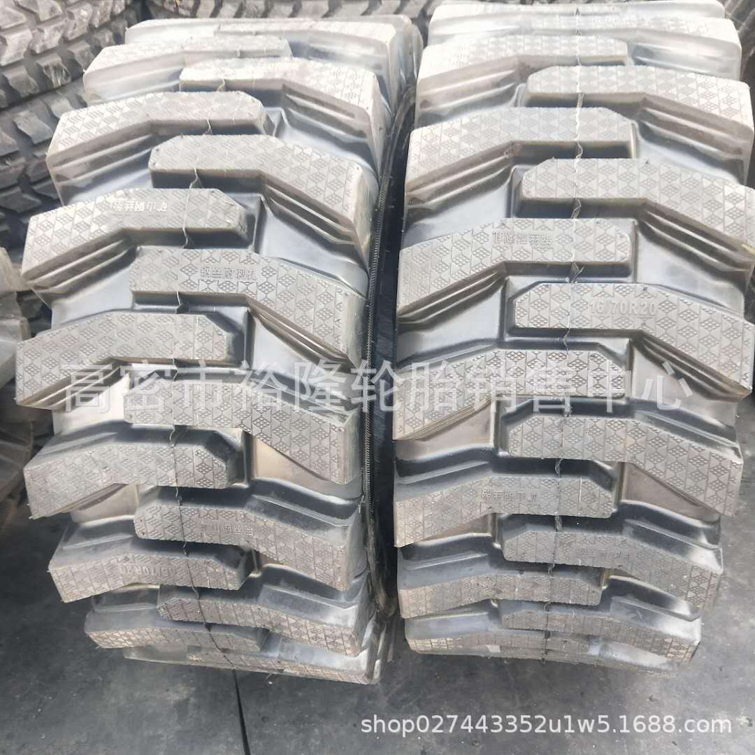 半实心工程轮胎16/70-20-R24铲车20.5/70-16装载机20.5/23.5-25