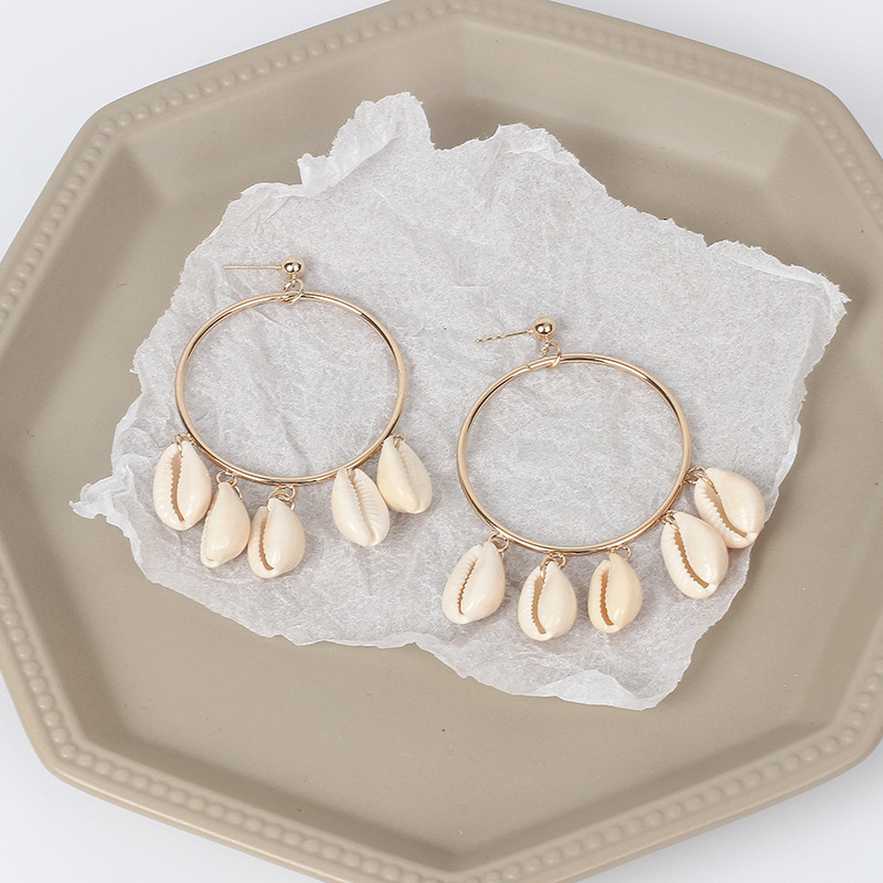20g Weight Earrings Classification Shell Material Women'S Gender Fashion Style Gold Color Summer New Natural Shell Exaggerated Geometric Big Circle Earrings 7