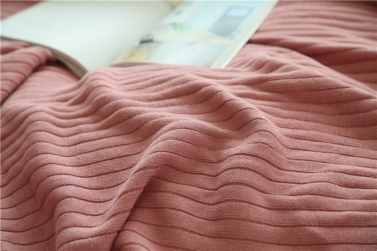 Lehká luxusní severská jednoduchá celobavlněná černá keprová deka do hotelové ložnice, vlněná deka, povlečení_voghion.com