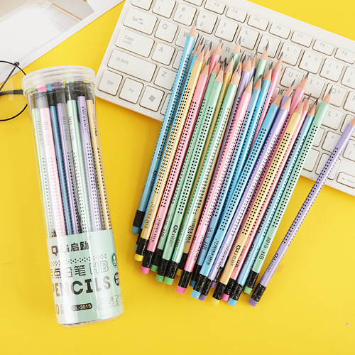 HB Pencil Primary School Triangular Rod Correction Grip Pencil Creative Cartoon Writing Pen 30 Bucket Pencils Wholesale