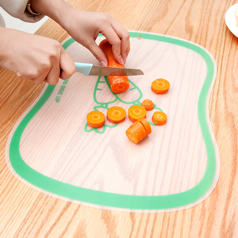 跨境可弯曲家居磨砂pp分类菜板水果切板透明切菜板防滑砧板批发|ru