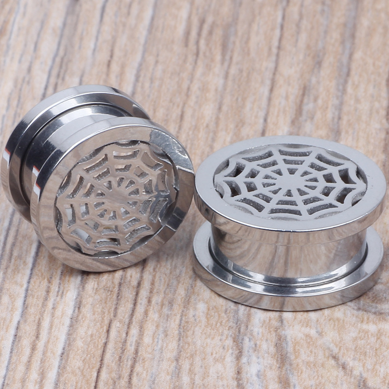 Pointed titanium steel lip stud product view