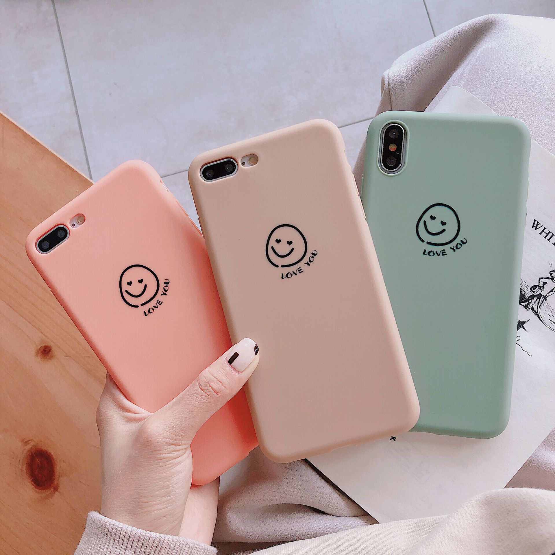 Famous lovely Smiling face apply Apple xs max Mobile phone shell xr Soft silica gel iphone8/7/6splus Female models