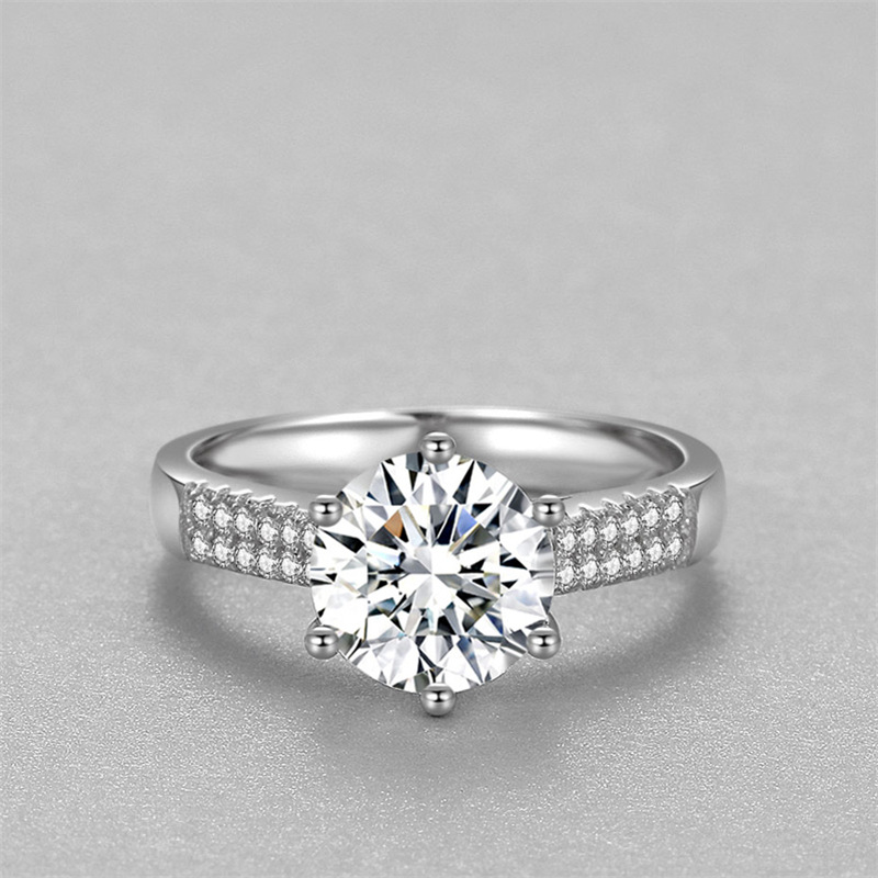 Diamond wedding ring