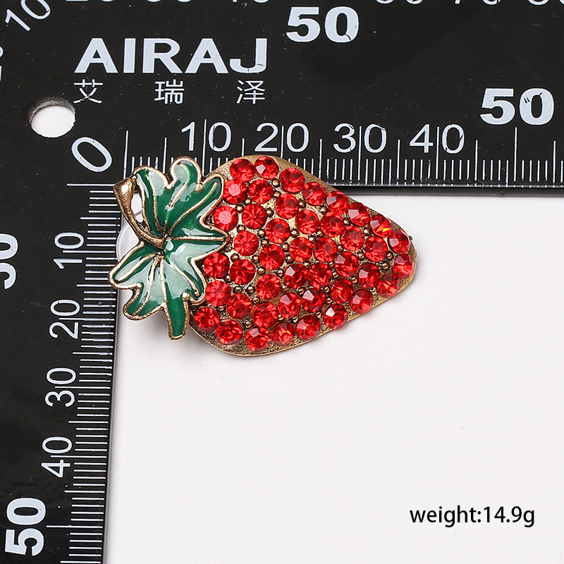 New Strawberry Earrings Three-dimensional Earrings display picture 1