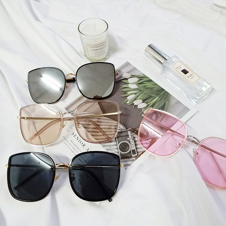 279g Weight Retro Style White, Beige, Transparent, Black Color New Fashion Trendy Big Frame Korean Simple Exquisite Sunglasses Wholesale 1