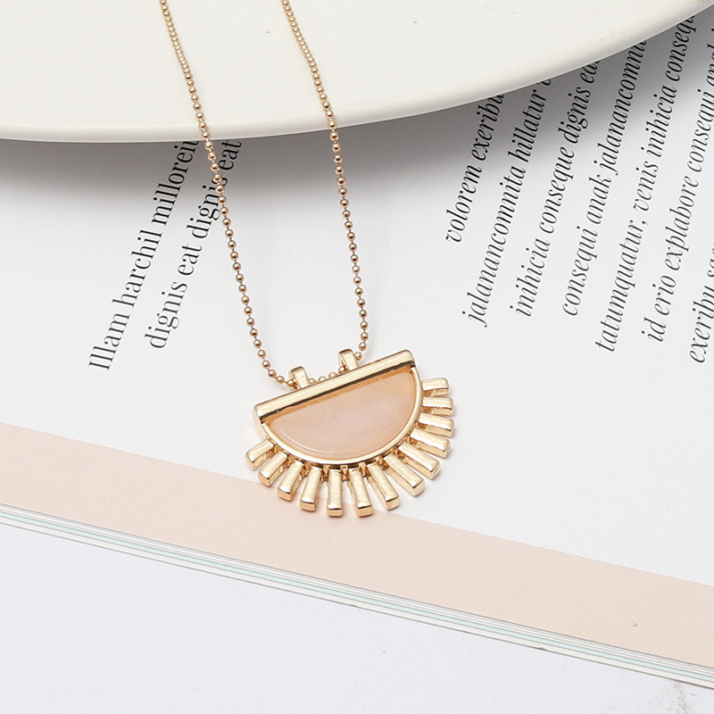 1 Piece Simple Style Semicircle Alloy Inlay Natural Stone Women's Pendant Necklace display picture 3