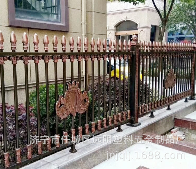 厂家定做高档别墅护栏 小区庭院围栏 量大优惠