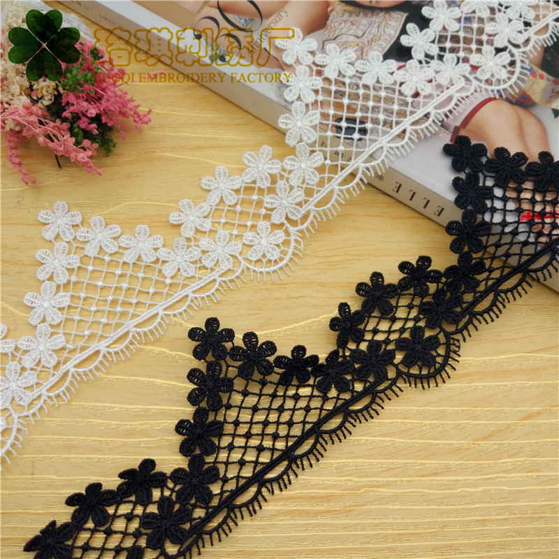 现货供应 宽5.5cm涤纶水溶刺绣花朵网格睫毛边童服装辅料配饰蕾丝
