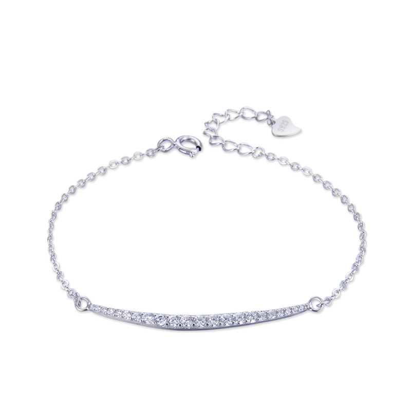 Elegant fashionable bracelet with zircon