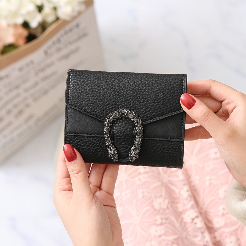 2019 new pure small wallet women's short Korean version retro versatile folding change wallet wallet cross border foreign trade wholesale