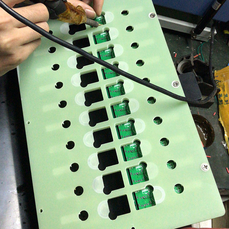 厂家长期供应非标定做焊接治具绿岛治具专业定制工装夹具