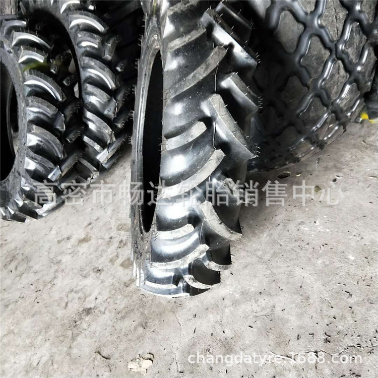 销售11.2-24/11.2-28 加密人字 农用拖拉机轮胎